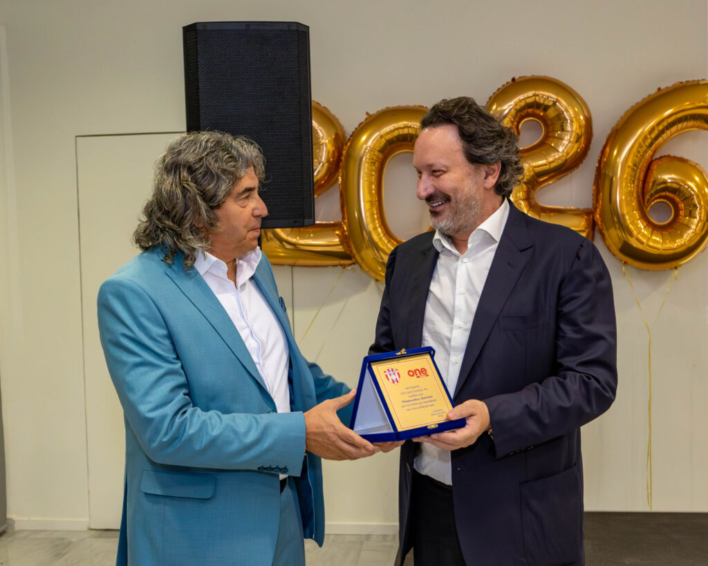 Το Theathinai Tv βρέθηκε στην εκδήλωση για την κοπή της πίτας του ΠΑΟ ΡΟΥΦ – ΔΕΙΤΕ ΤΟ ΒΙΝΤΕΟ